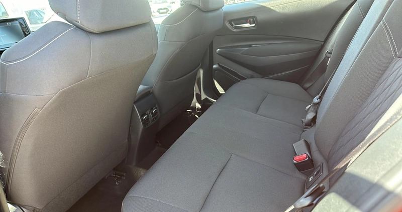 Toyota Corolla cena 81900 przebieg: 52979, rok produkcji 2019 z Dynów małe 277
